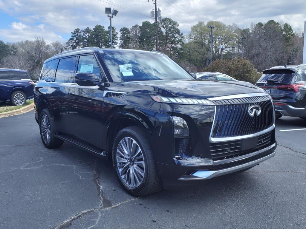 2025 INFINITI QX80 Luxe 4WD's photo