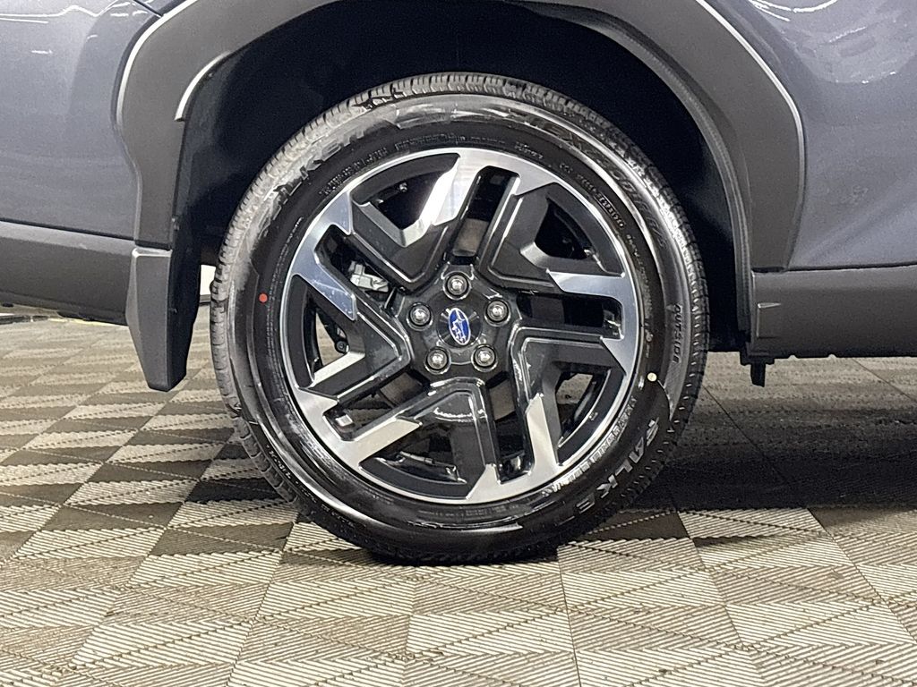 2025 Subaru Forester Limited photo 21