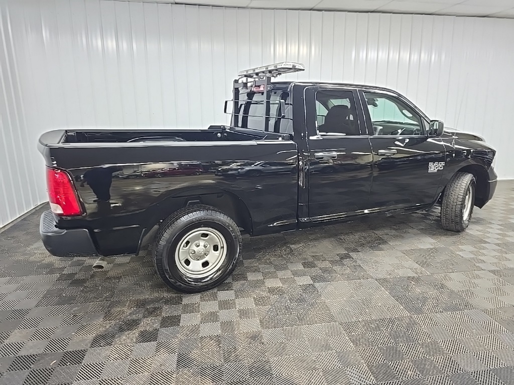 2023 Ram 1500 Classic Tradesman photo 3