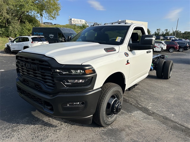 2026 Ram 3500 Tradesman photo 2