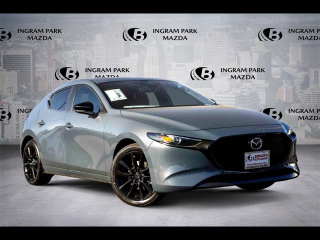2026 Mazda Mazda3 Carbon Edition's photo