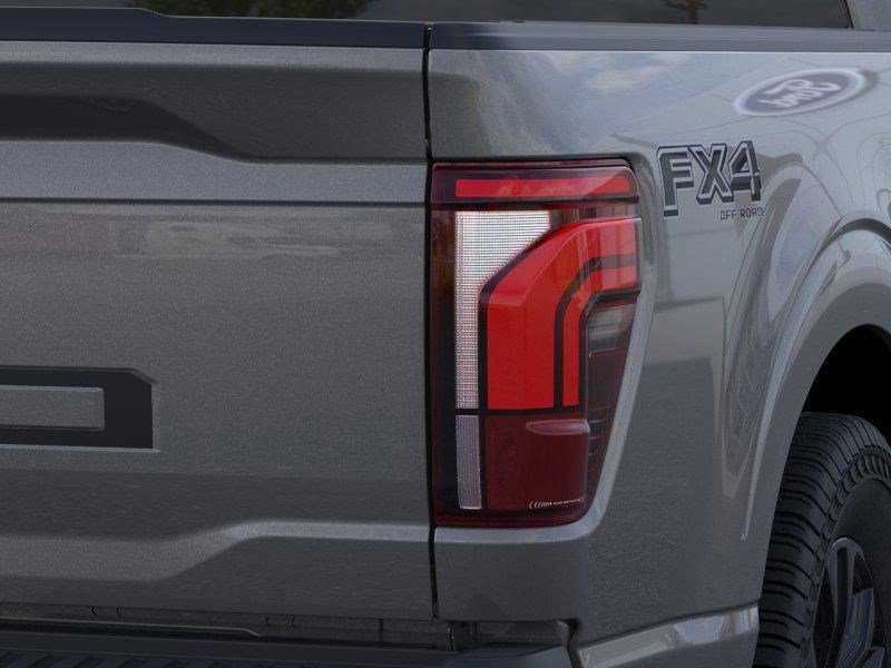 2025 Ford F-150 Lariat FX4 photo 14
