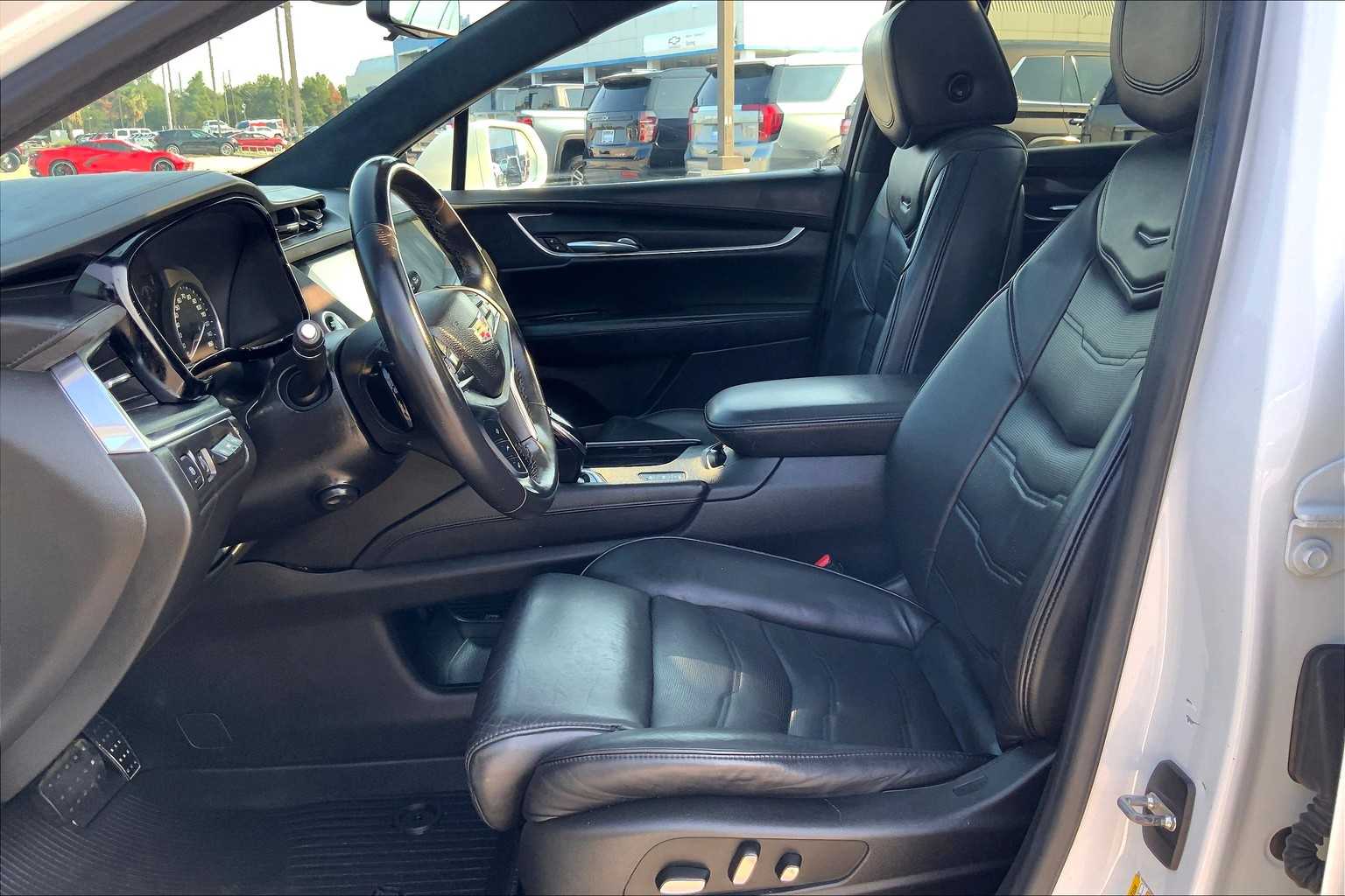 2017 Cadillac XT5 Platinum photo 6