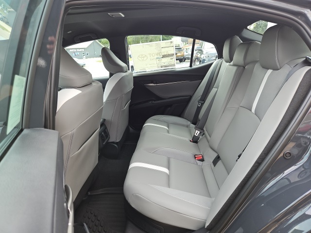 2026 Toyota Camry SE photo 15