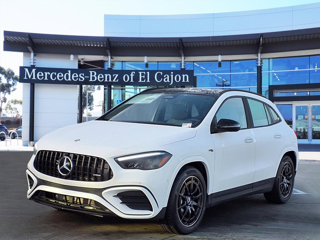 2026 Mercedes-Benz GLA AMG GLA 35's photo