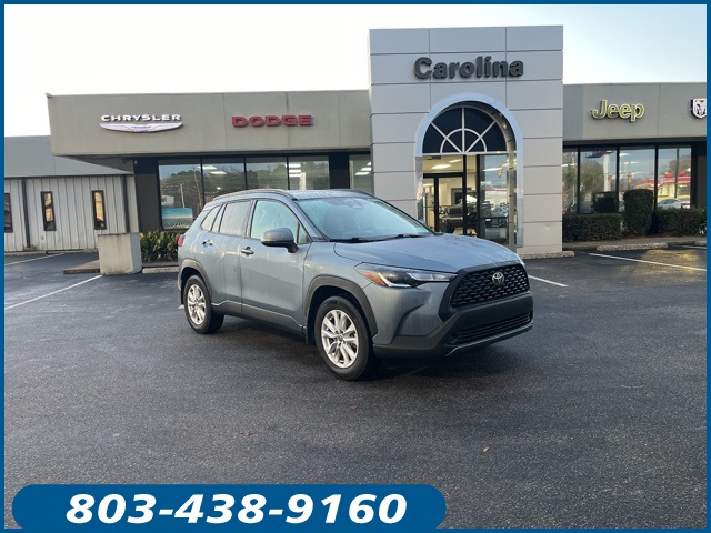 2023 Toyota Corolla Cross LE's photo