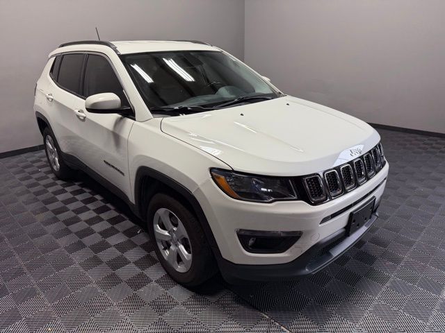 Used 2019 Jeep Compass Latitude with VIN 3C4NJDBB5KT839060 for sale in Sheffield, OH