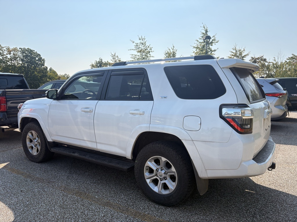 2020 Toyota 4Runner SR5 Premium photo 2