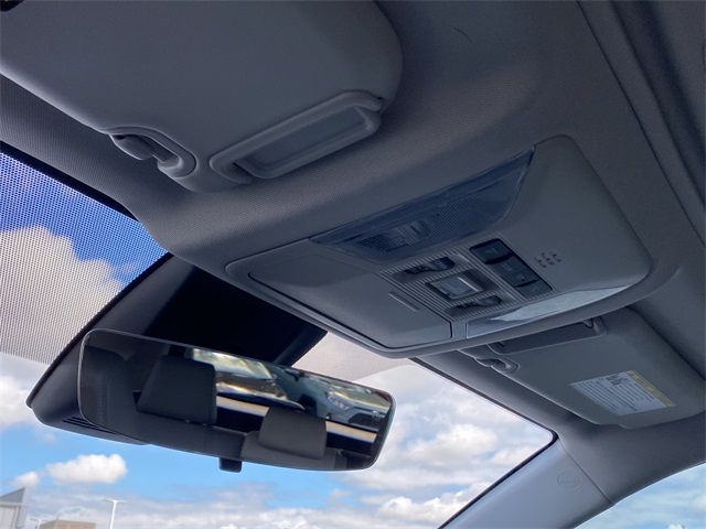 2022 Toyota RAV4 XLE Premium photo 31