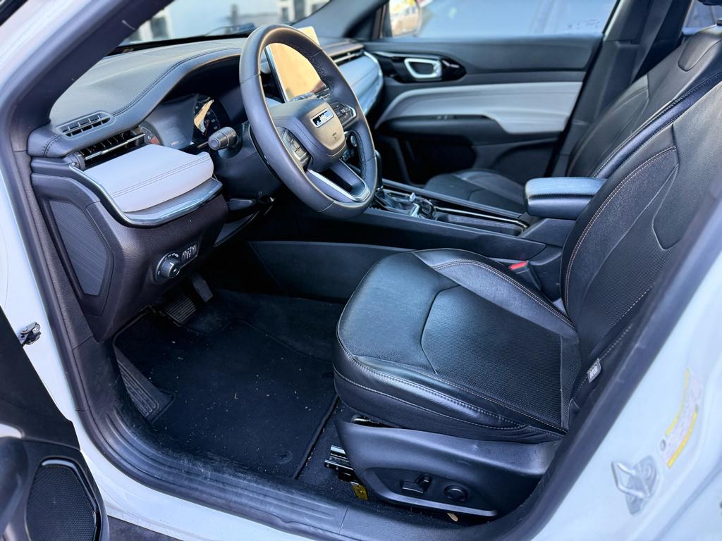 2023 Jeep Compass Limited photo 4