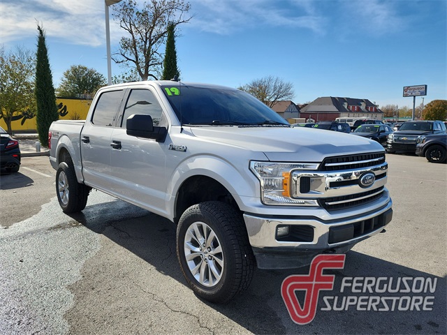 2019 Ford F-150 XL's photo