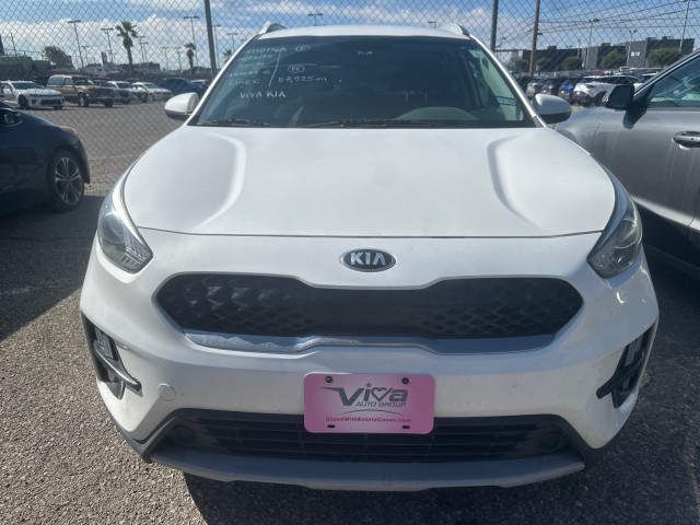 Used 2020 Snow White Pearl Kia LX image 16