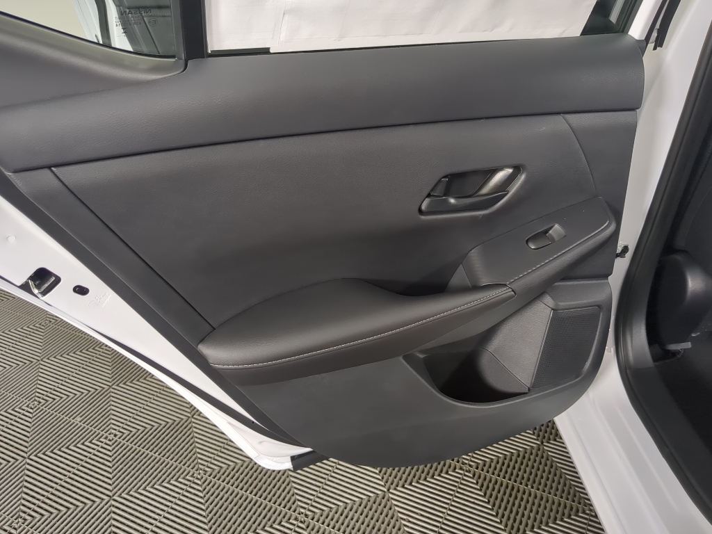 2025 Nissan Sentra S photo 13