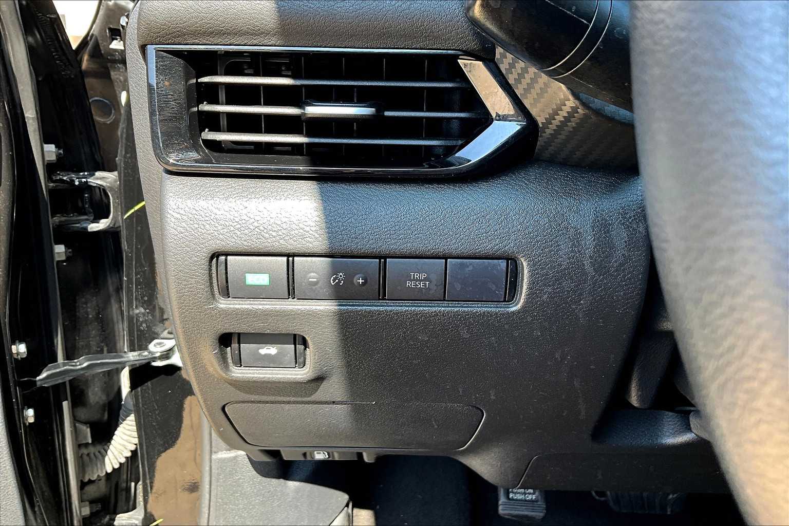 2023 Nissan Sentra SV photo 32