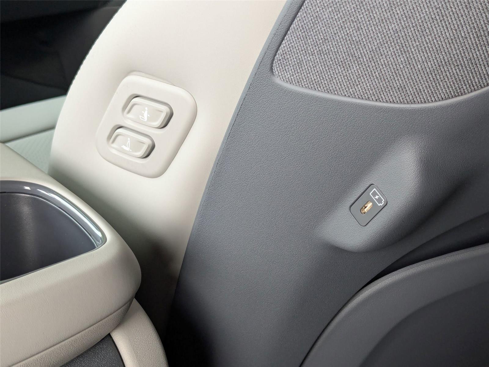 2026 Kia EV9 Wind photo 21