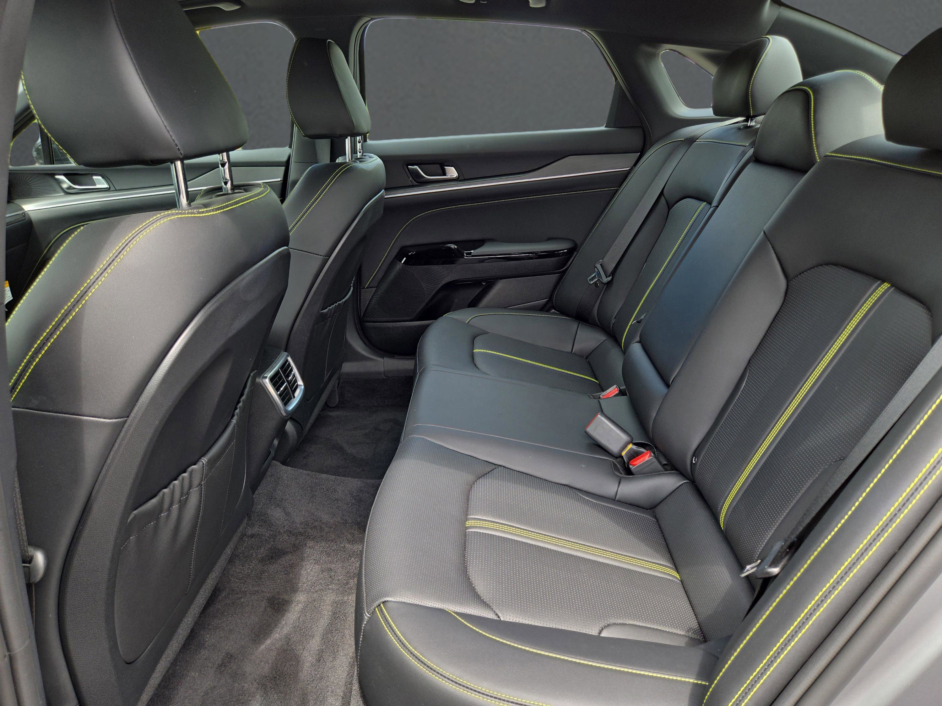 2025 Kia K5 GT photo 9