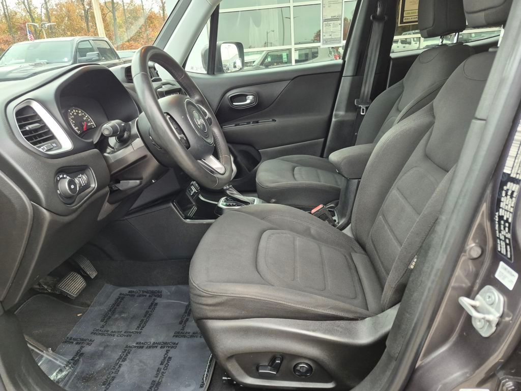 2018 Jeep Renegade Latitude North Edition photo 2