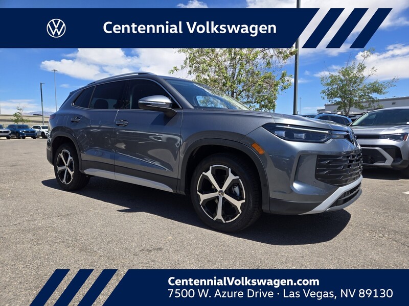 2025 Volkswagen Tiguan SE's photo