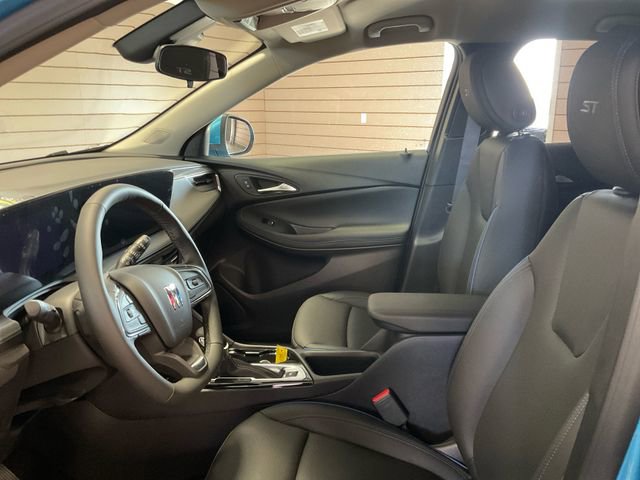 2026 Buick Encore GX Sport Touring photo 9