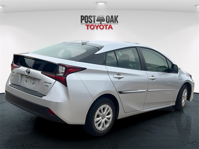 2022 Toyota Prius L photo 7