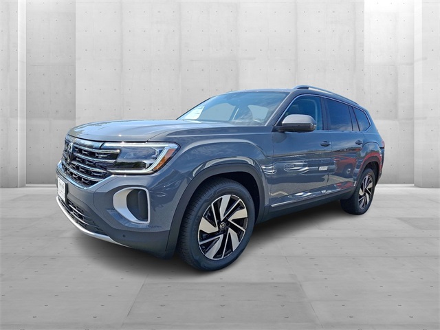 2026 Volkswagen Atlas SEL photo 2