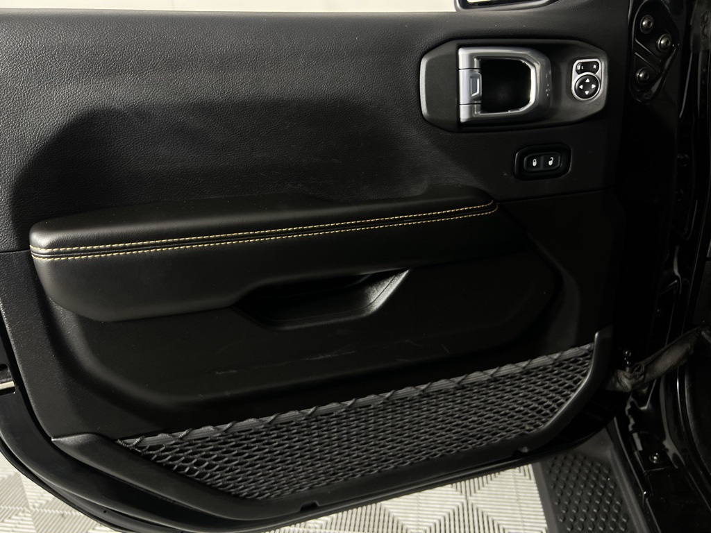 2024 Jeep Wrangler Sahara photo 19