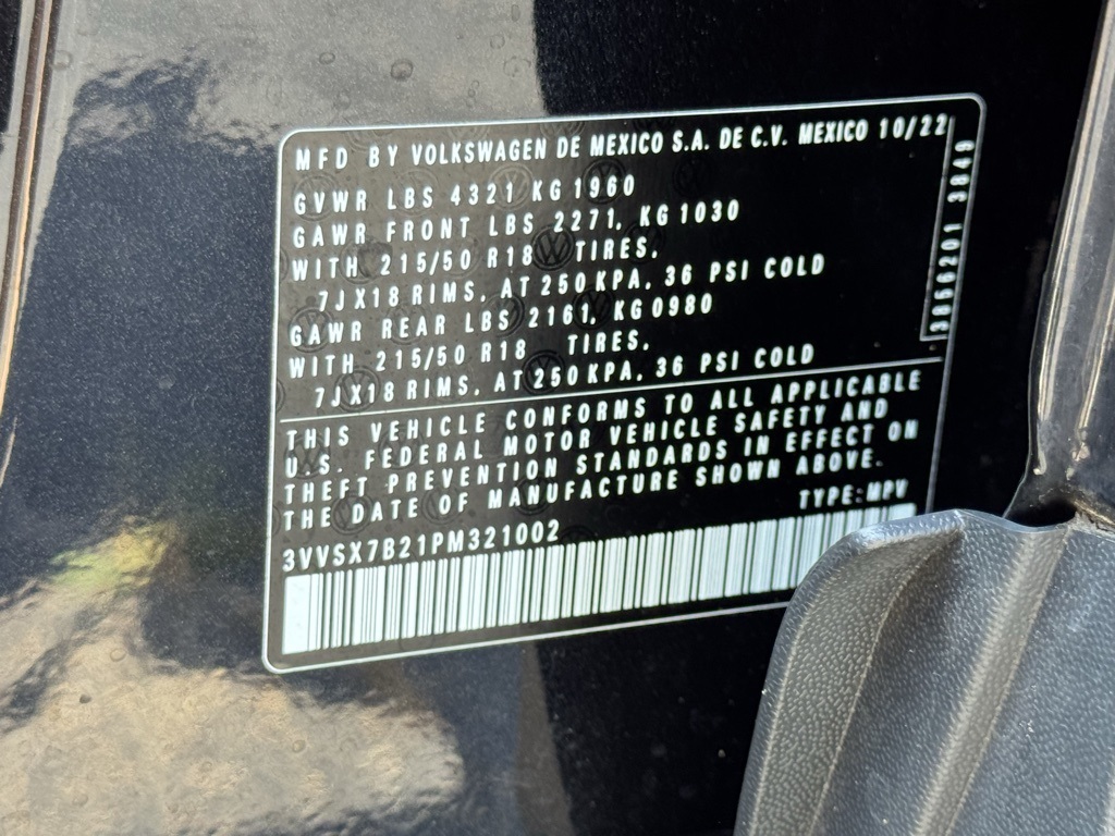 2023 Volkswagen Taos SE photo 13