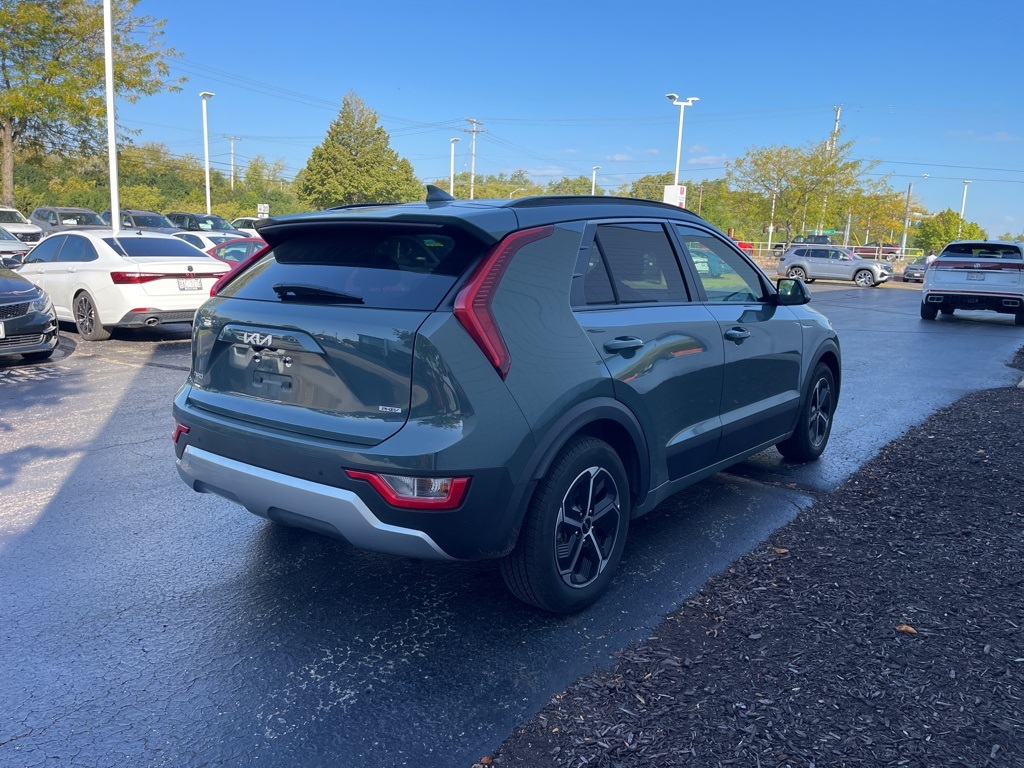2023 Kia Niro Plug-In Hybrid EX photo 3