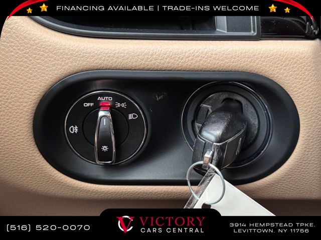 2019 Porsche Macan Base photo 23