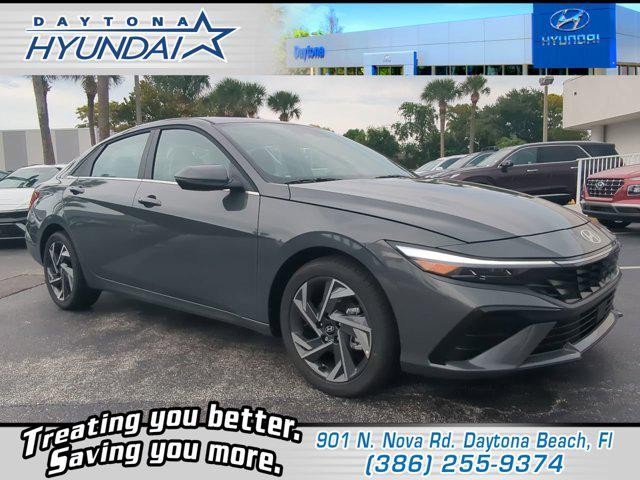 2025 Hyundai Elantra Limited's photo