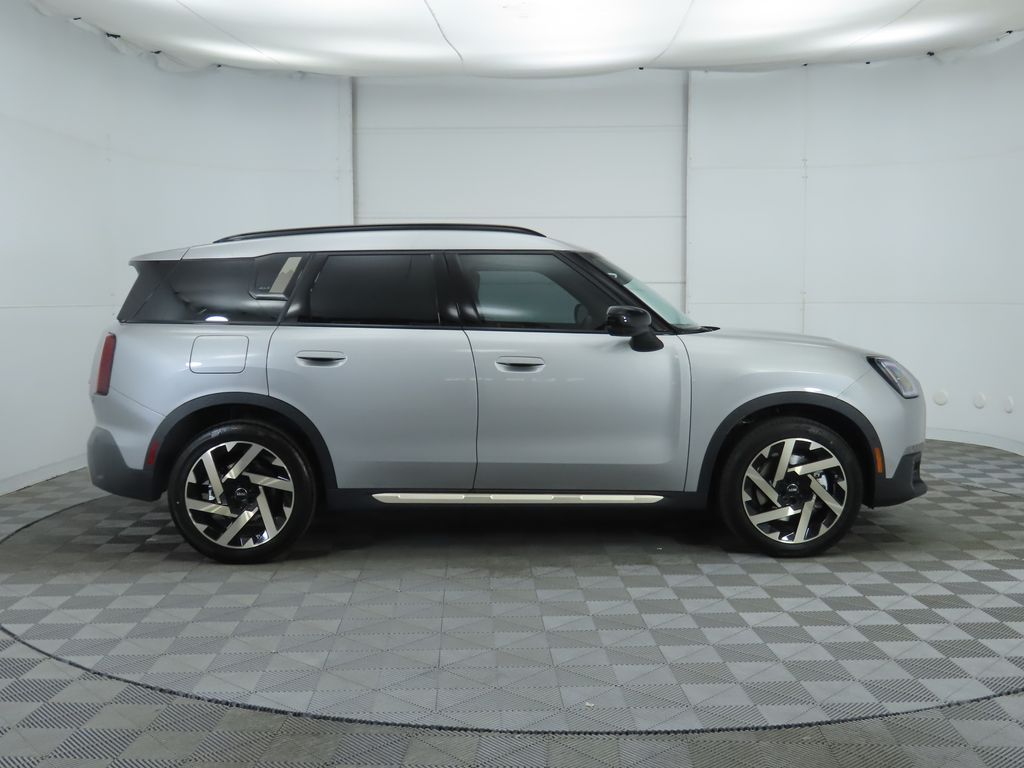 2025 Mini Countryman S ALL4 Iconic photo 4