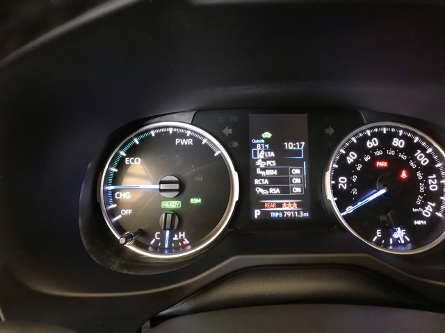 2022 Toyota RAV4 Hybrid SE photo 21