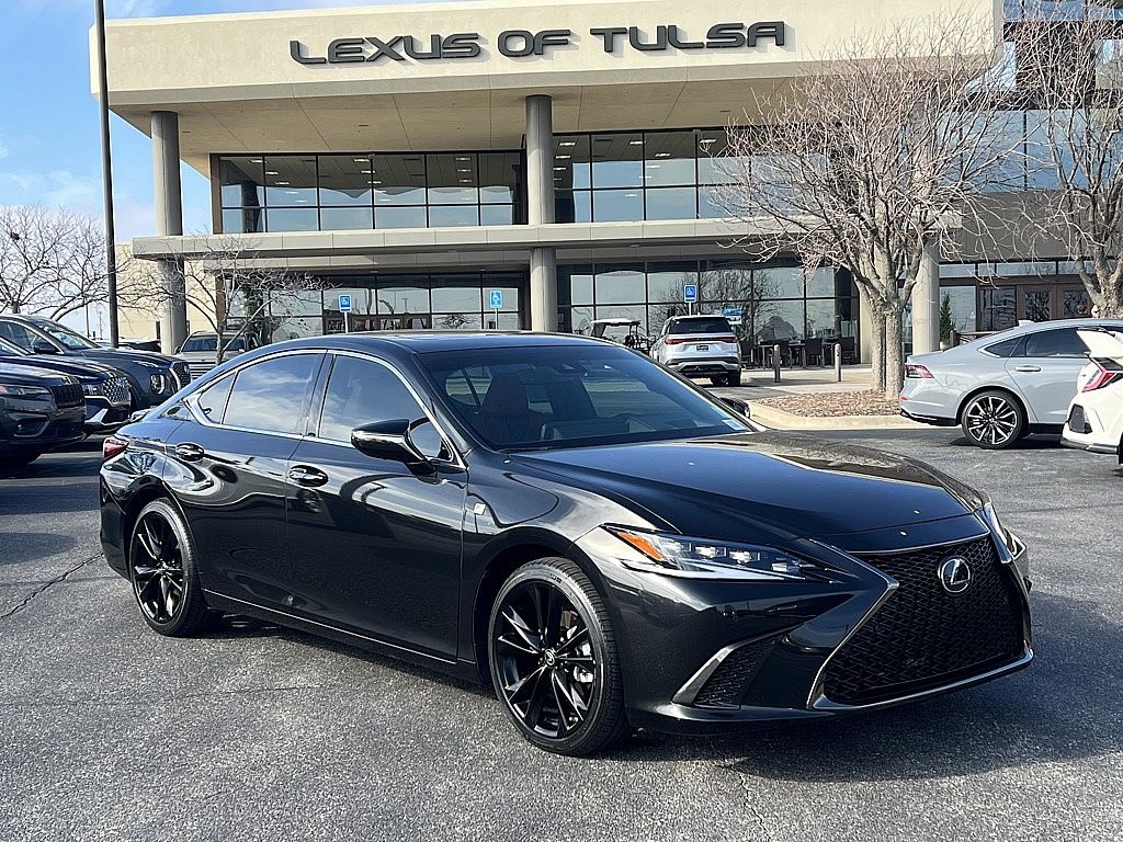 2025 Lexus ES 350 F SPORT Handling's photo