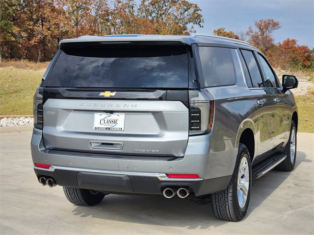 2026 Chevrolet Suburban Premier photo 4