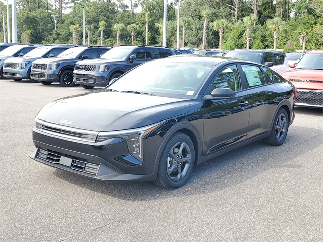 2025 Kia K4 LXS photo 3