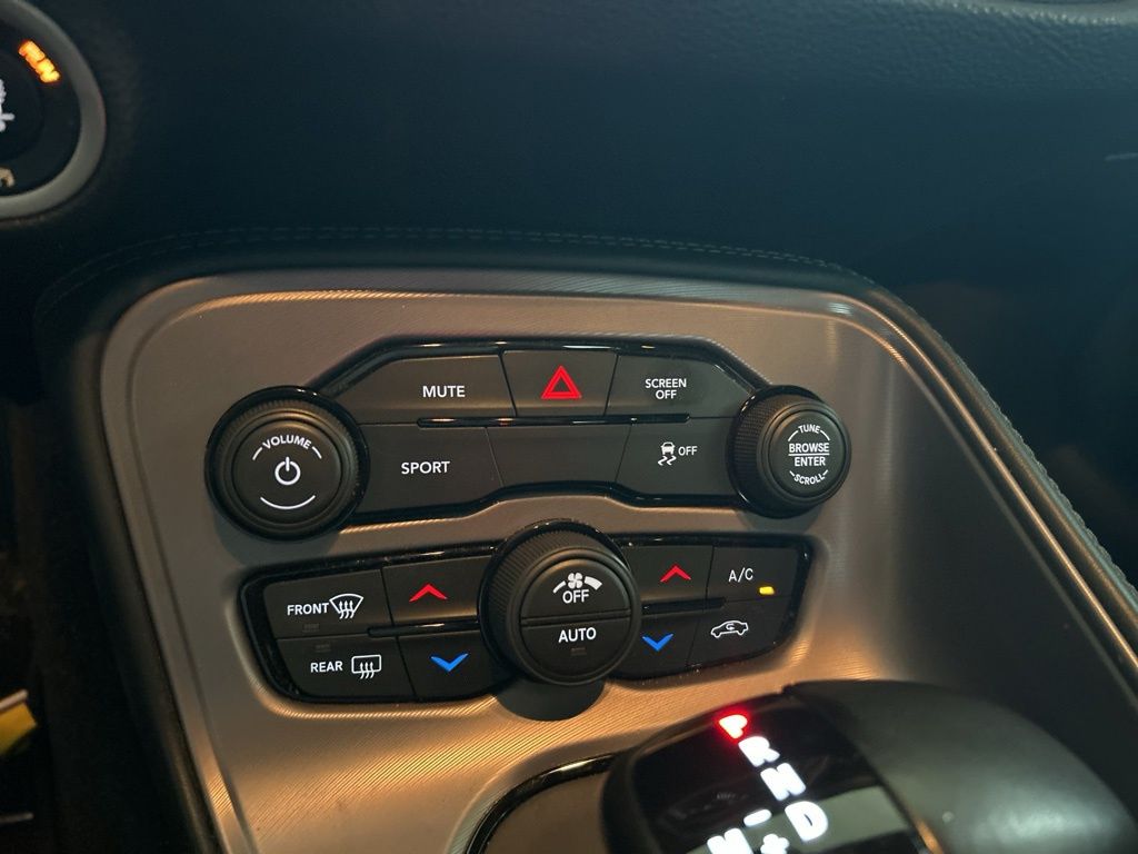 2023 Dodge Challenger SXT photo 36