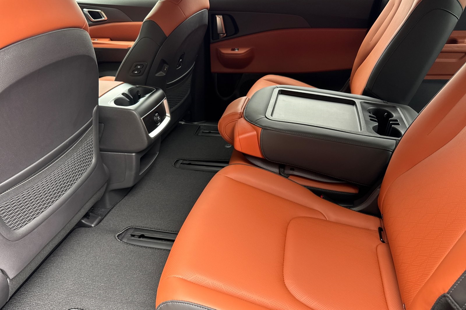 2026 Kia Carnival EX photo 6