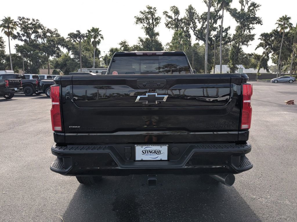 2025 Chevrolet Silverado 3500HD High Country Sport photo 4