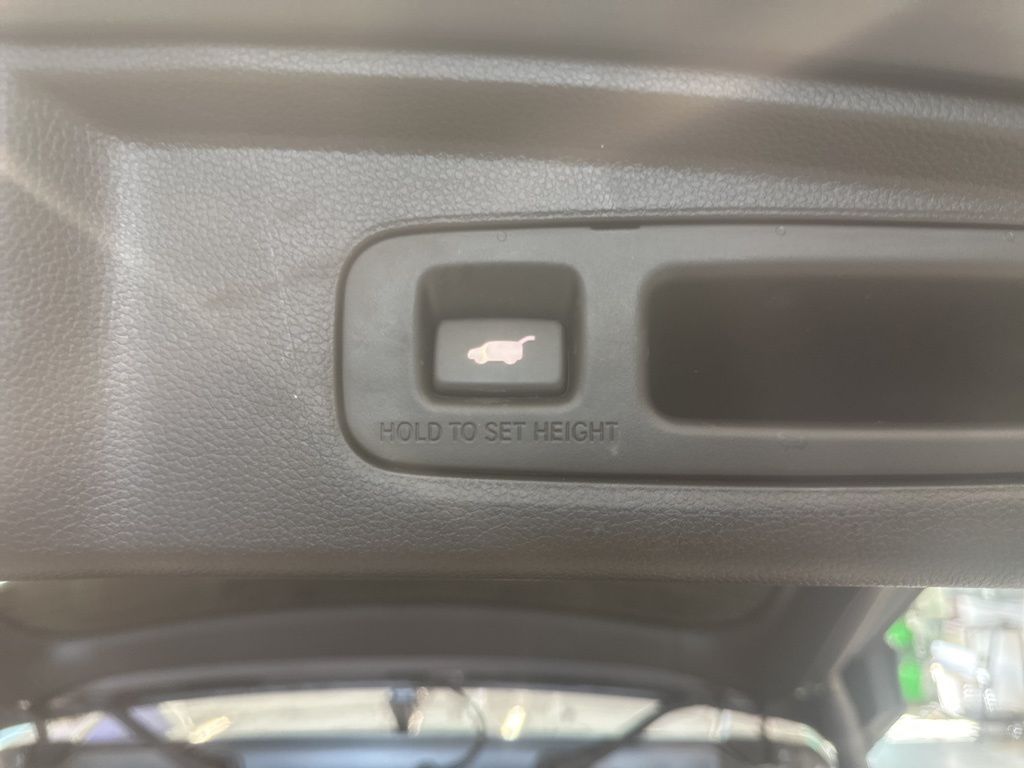 2024 Honda CR-V Hybrid Sport-L photo 17
