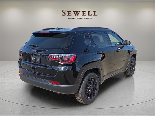 2026 Jeep Compass Latitude photo 3