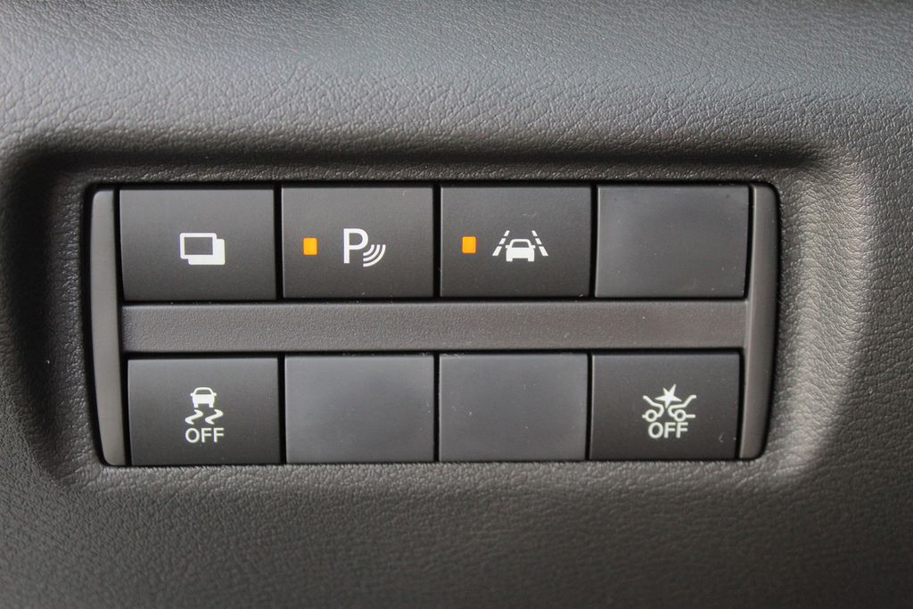 2025 Nissan Versa 1.6 SV photo 22