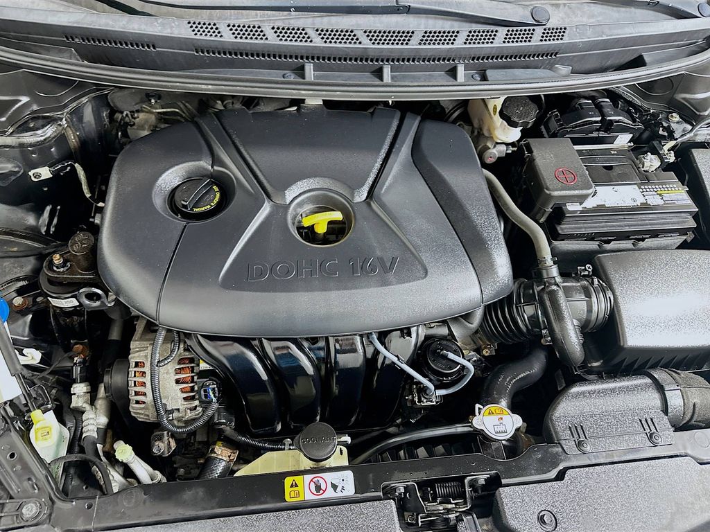 2016 Kia Forte LX photo 24
