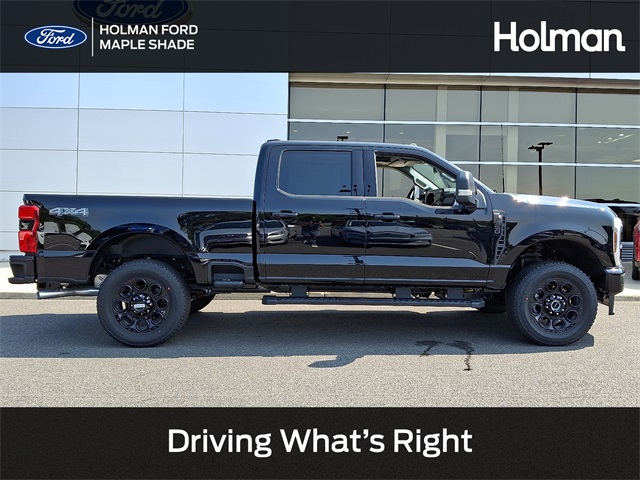 2025 Ford F-350 Super Duty XLT's photo