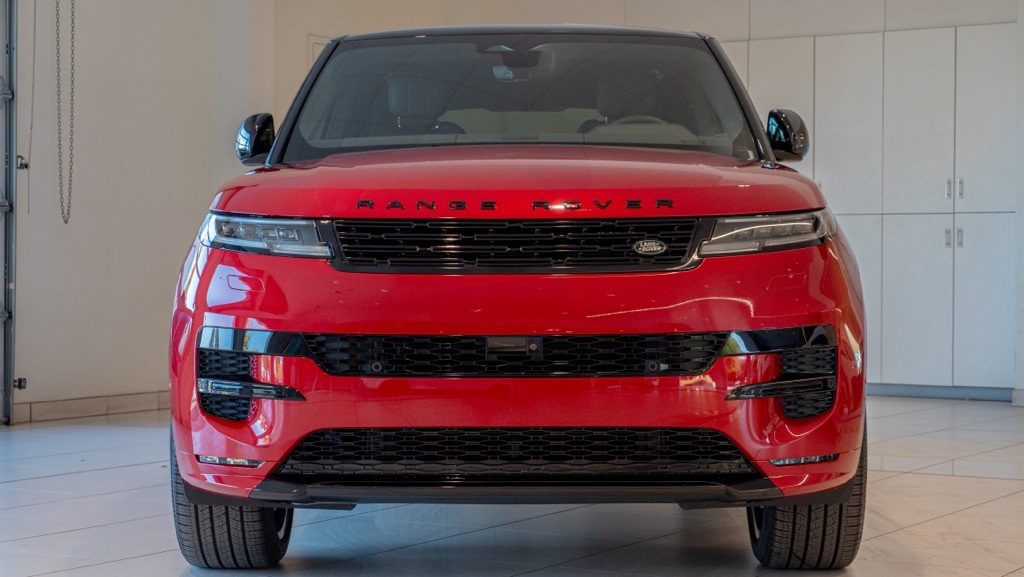 2025 Land Rover Range Rover Sport SE photo 8