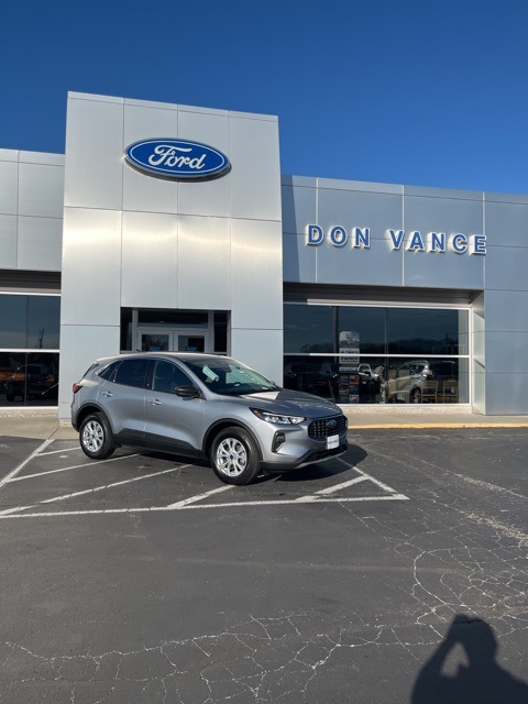 2023 Ford Escape Active's photo