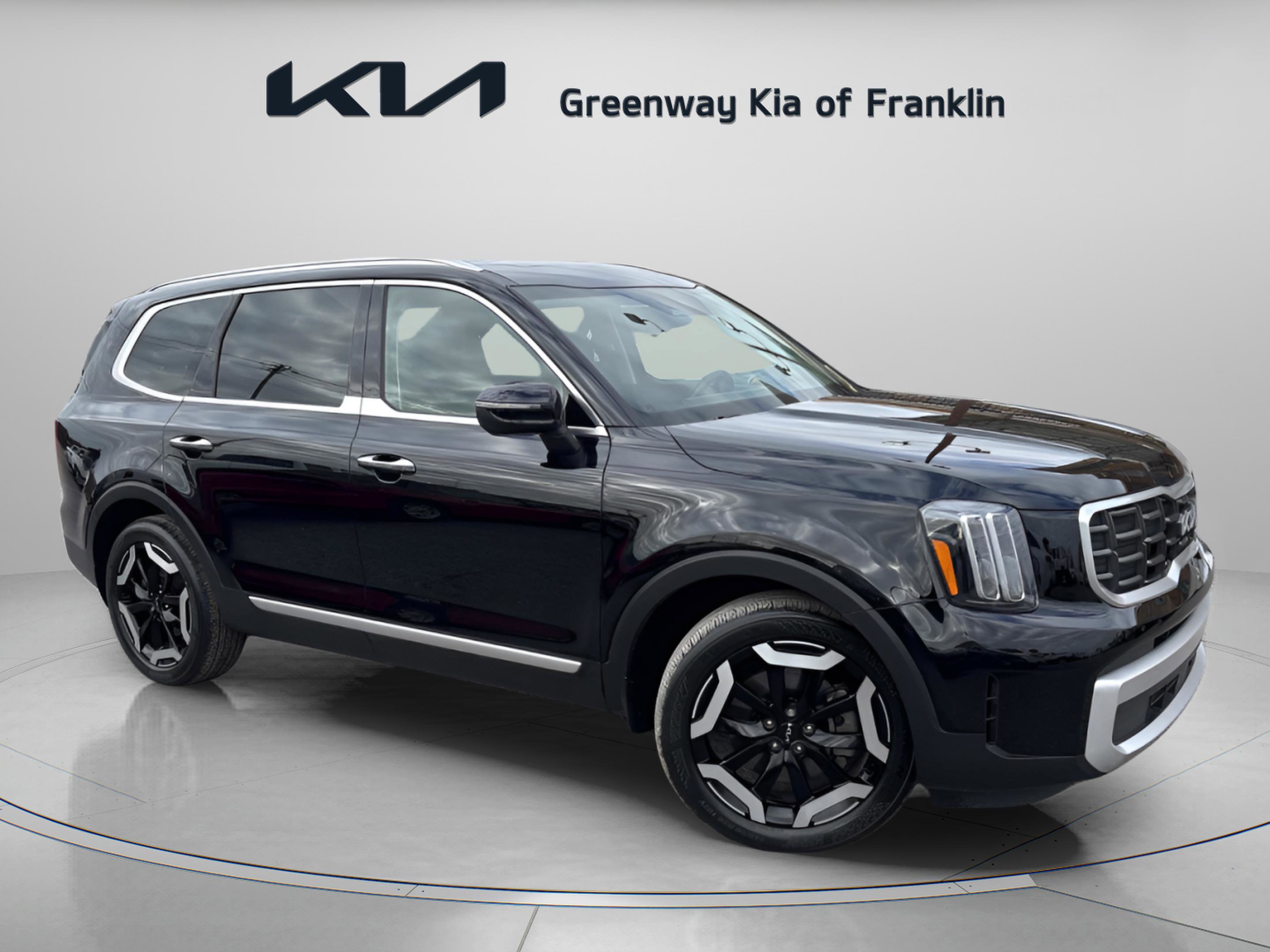 2024 Kia Telluride S's photo