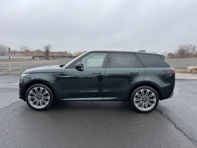 2025 Land Rover Range Rover Sport SE photo 2