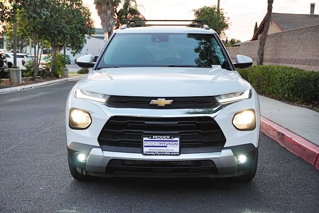 Used 2022 White Chevrolet LT image 4