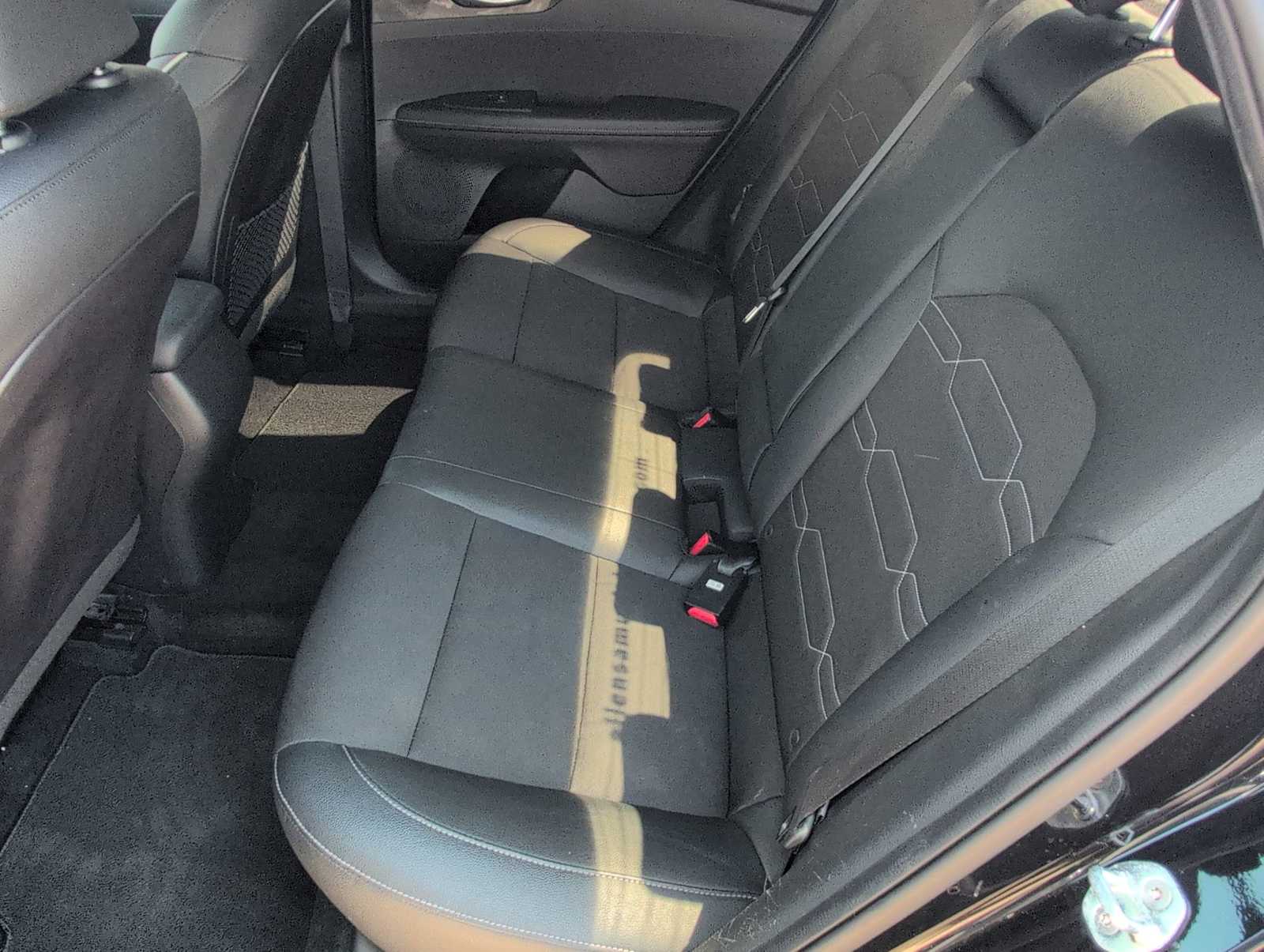 2022 Kia Forte GT-Line photo 23
