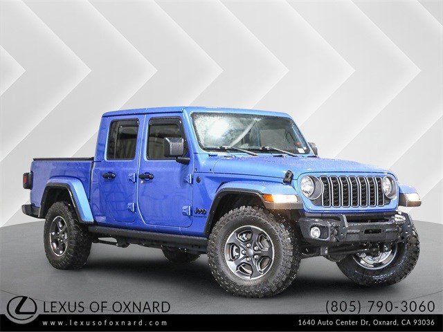 2025 Jeep Gladiator Nighthawk's photo
